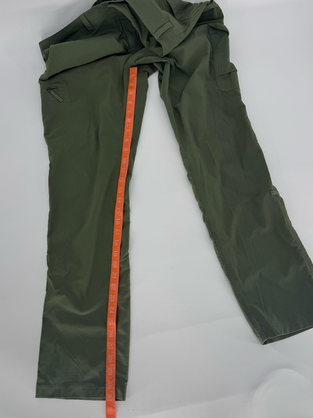 The North Face Women Olive Cargo Wide-Leg Pants - Size 8 - Picture 8 of 13